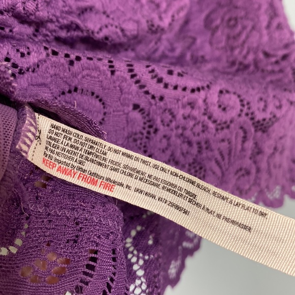 SOLD Free People Chase Me Women's Lace Brami Crop Top in Purple - Picture 5 of 6